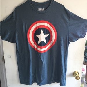 Captain America T-shirt